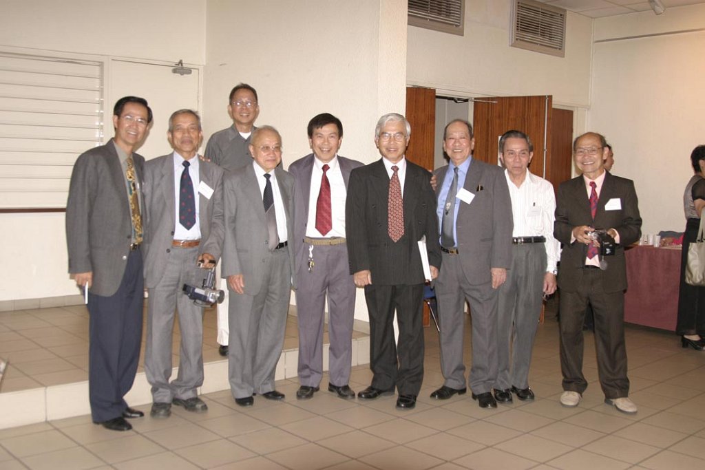 H-13_200409-DHHMParis_4427.jpg